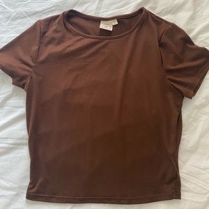 casual brown tee slightly cropped